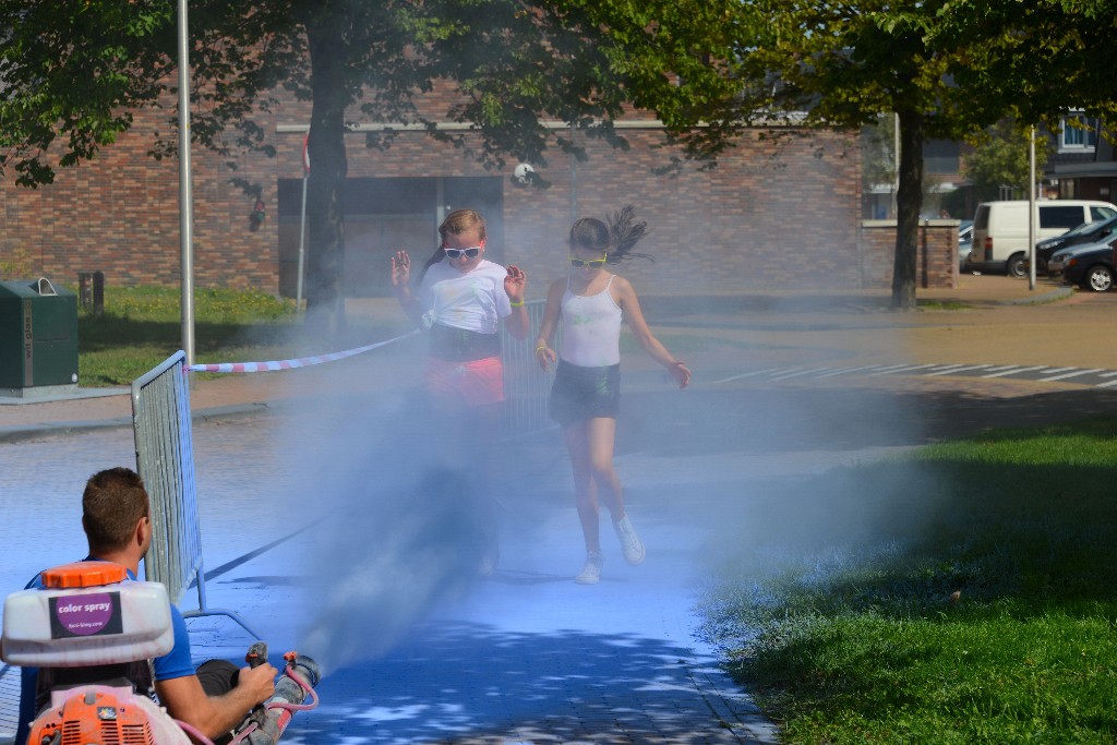 ../Images/Color fun run 2015 037.jpg